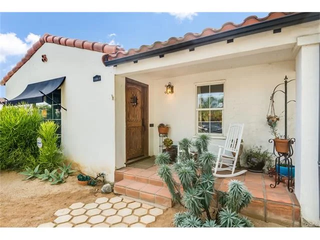 1951 Golden Ave, Long Beach, CA 908062bed/1bath 1062sqft