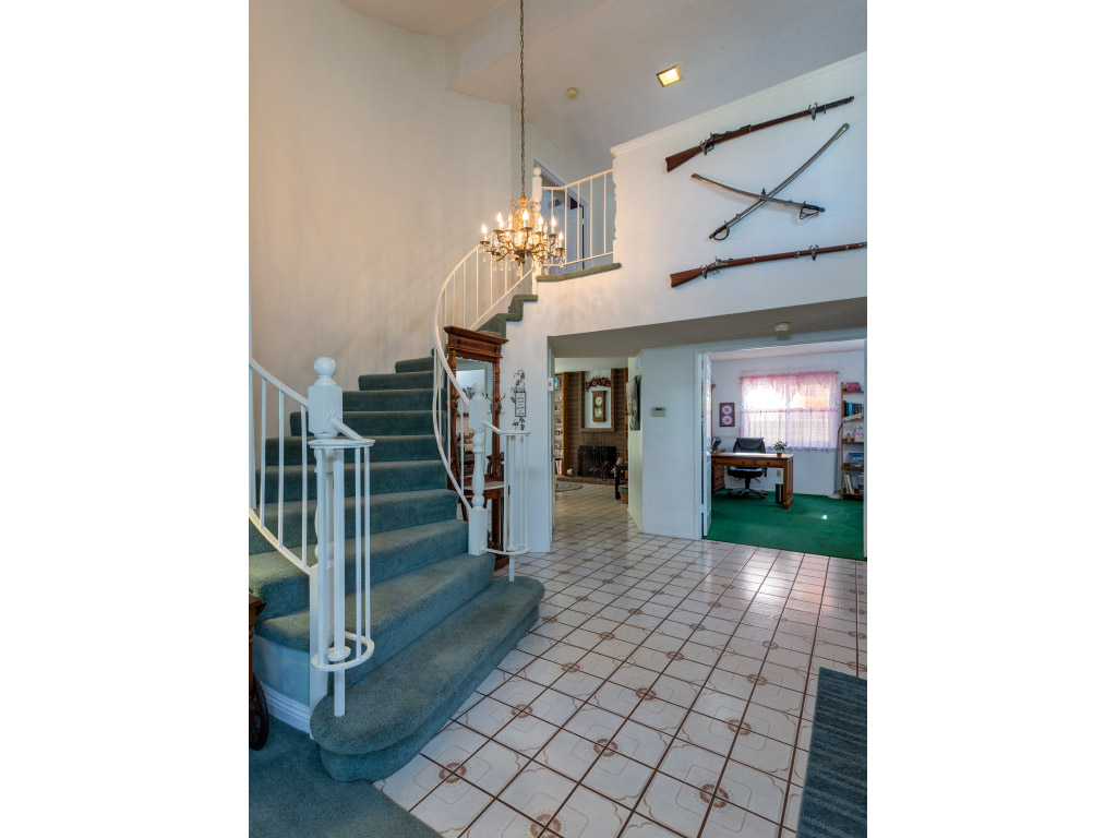 downstairs-entry-tall_16333748799_o.jpg