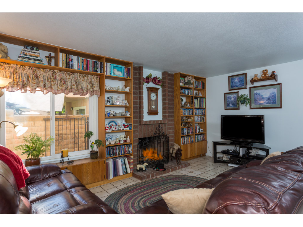 downstairs-family-room_16494021916_o.jpg