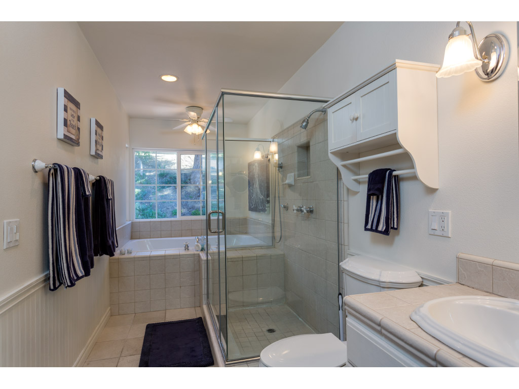 upstairs-masterbathroom-main_16519003512_o.jpg