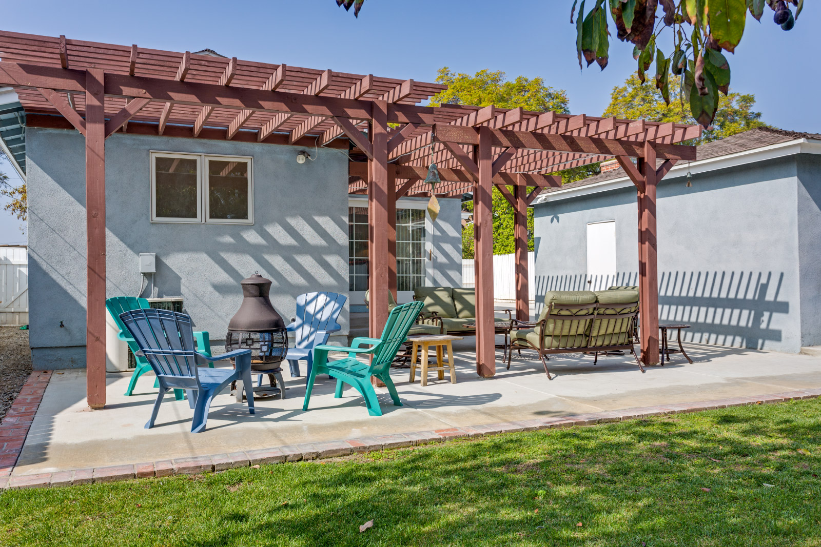 backyard-patio2_16148381503_o.jpg