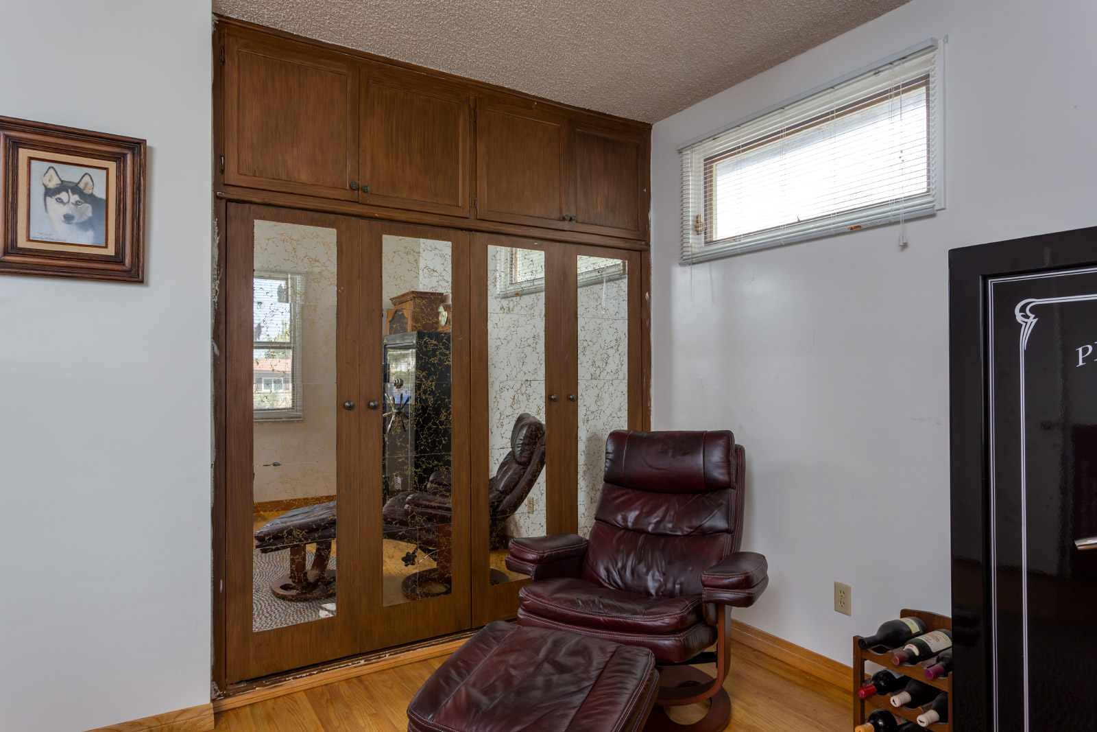 front-room2_16582158509_o.jpg