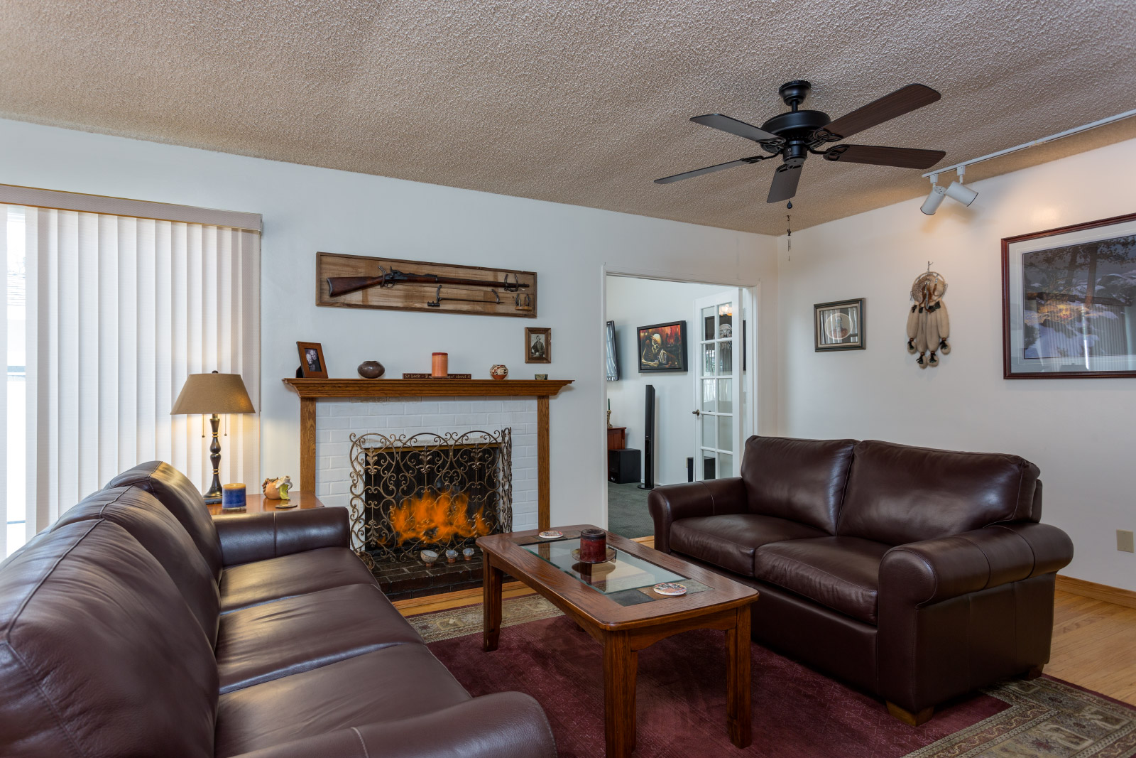 living-room_16742421516_o.jpg
