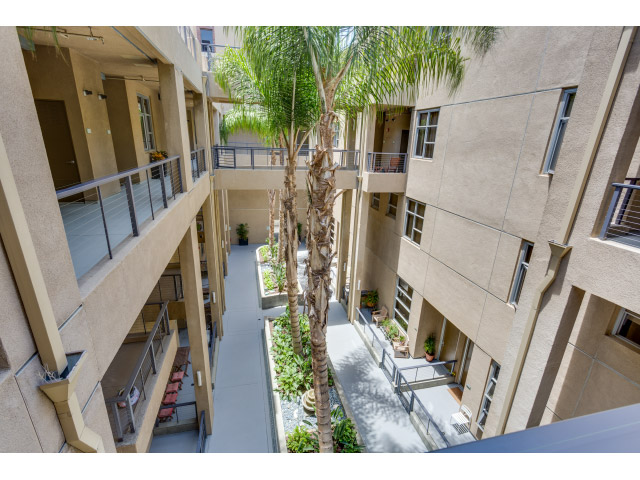courtyard_14328149179_o.jpg