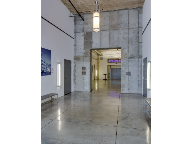 amenities_entry_14542736990_o.jpg