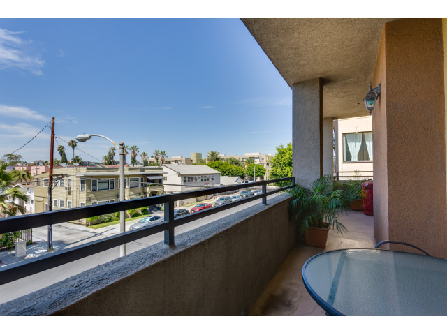 balcony2_14514806385_o.jpg