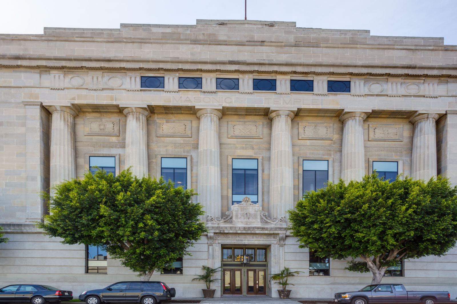 exterior-front_12844277343_o.jpg