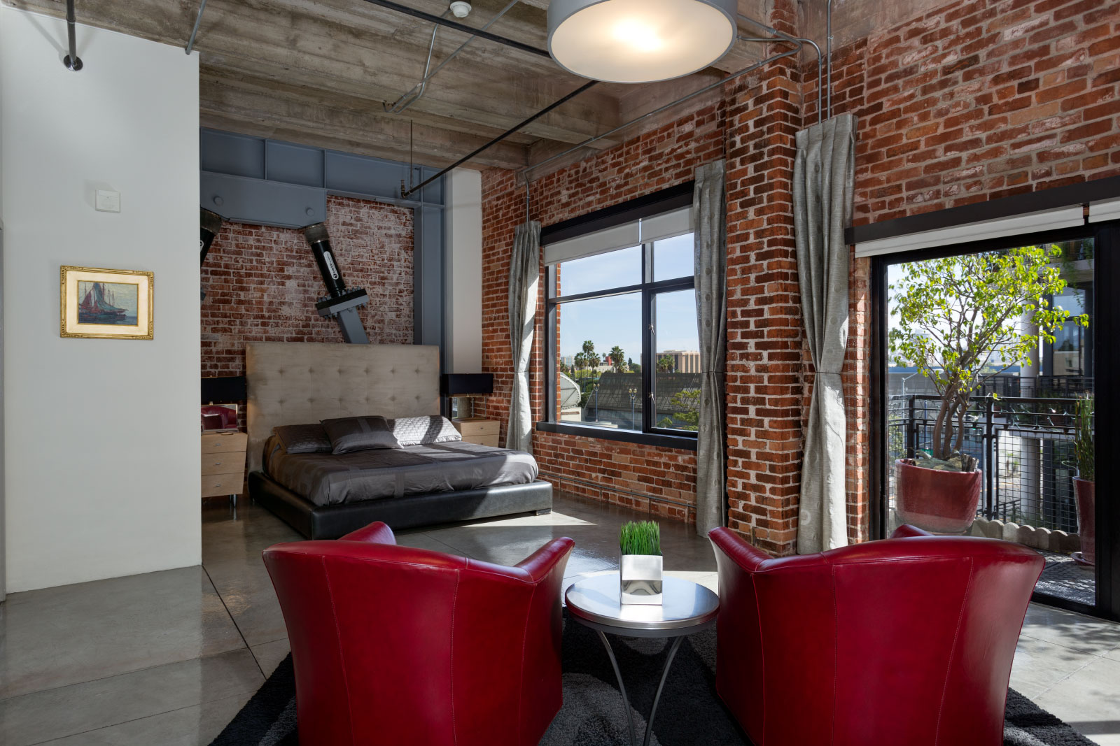 master-bedroom_12844196095_o.jpg