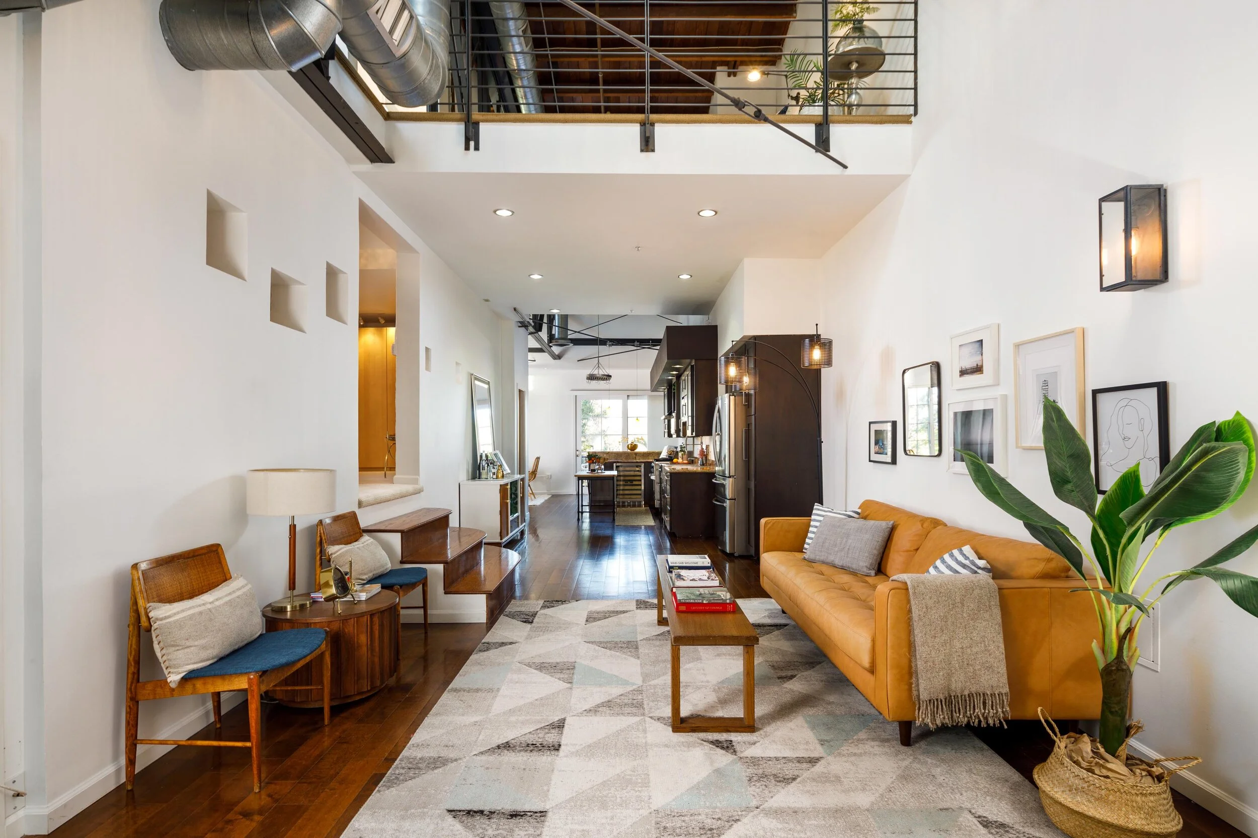 1100 E. 3rd Street #206 was sold by The Whipple Group in 2020!