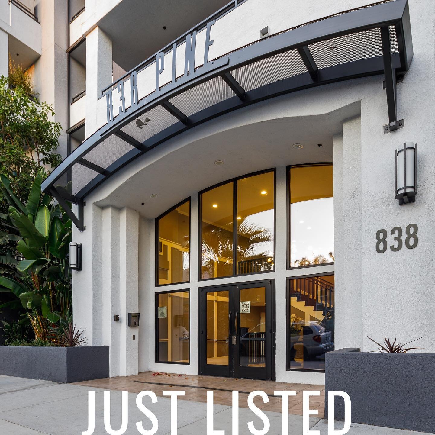 Just Listed!!! Welcome Home to 838 Pine Avenue! Unit 218 is an incredible turnkey two bedroom, two bathroom condo right in the heart of downtown Long Beach. The light and bright open floor plan living room opens up to a balcony with bbq area. The sec