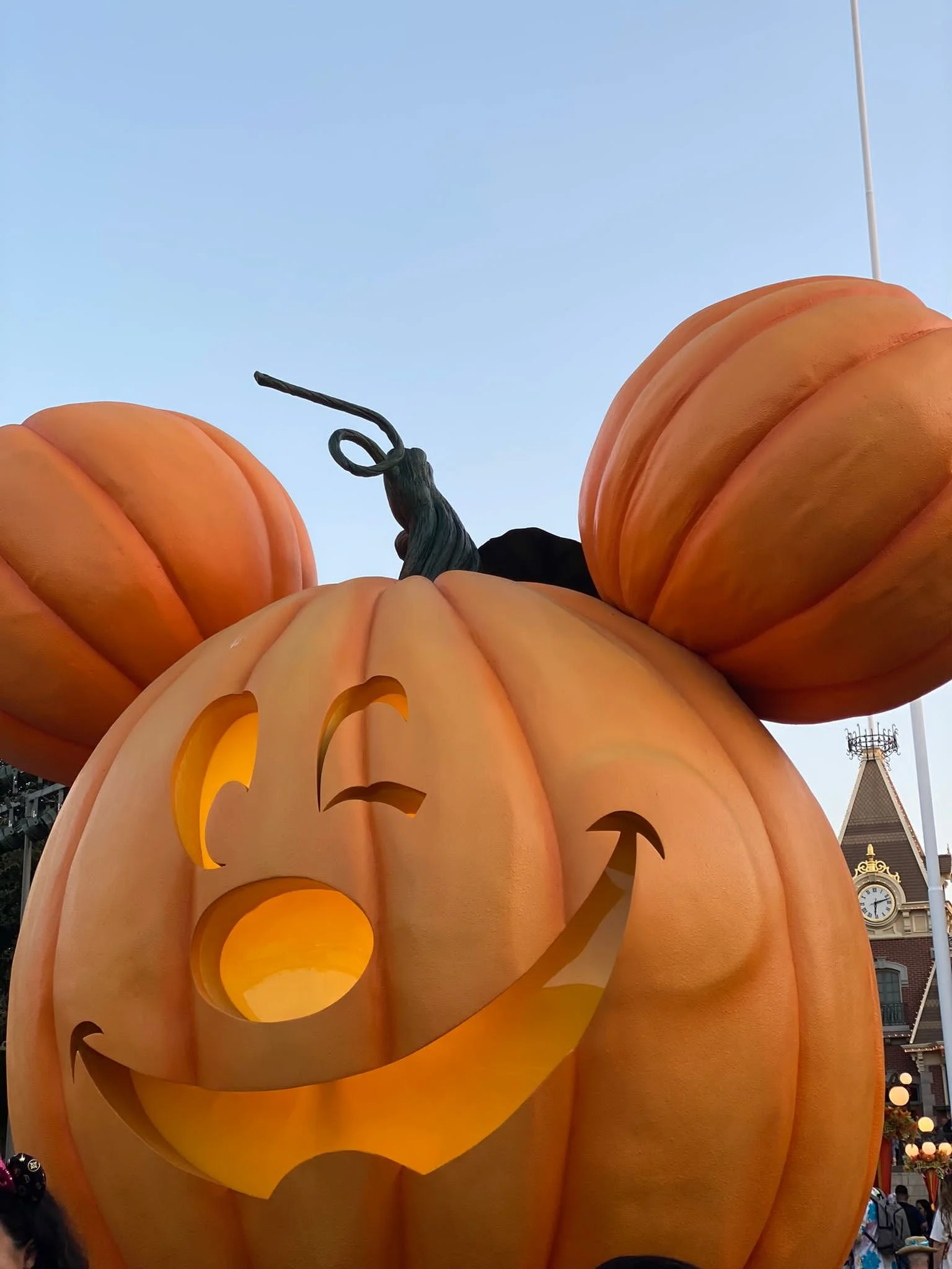 Disneyland In October: The Haunted Mansion Holiday