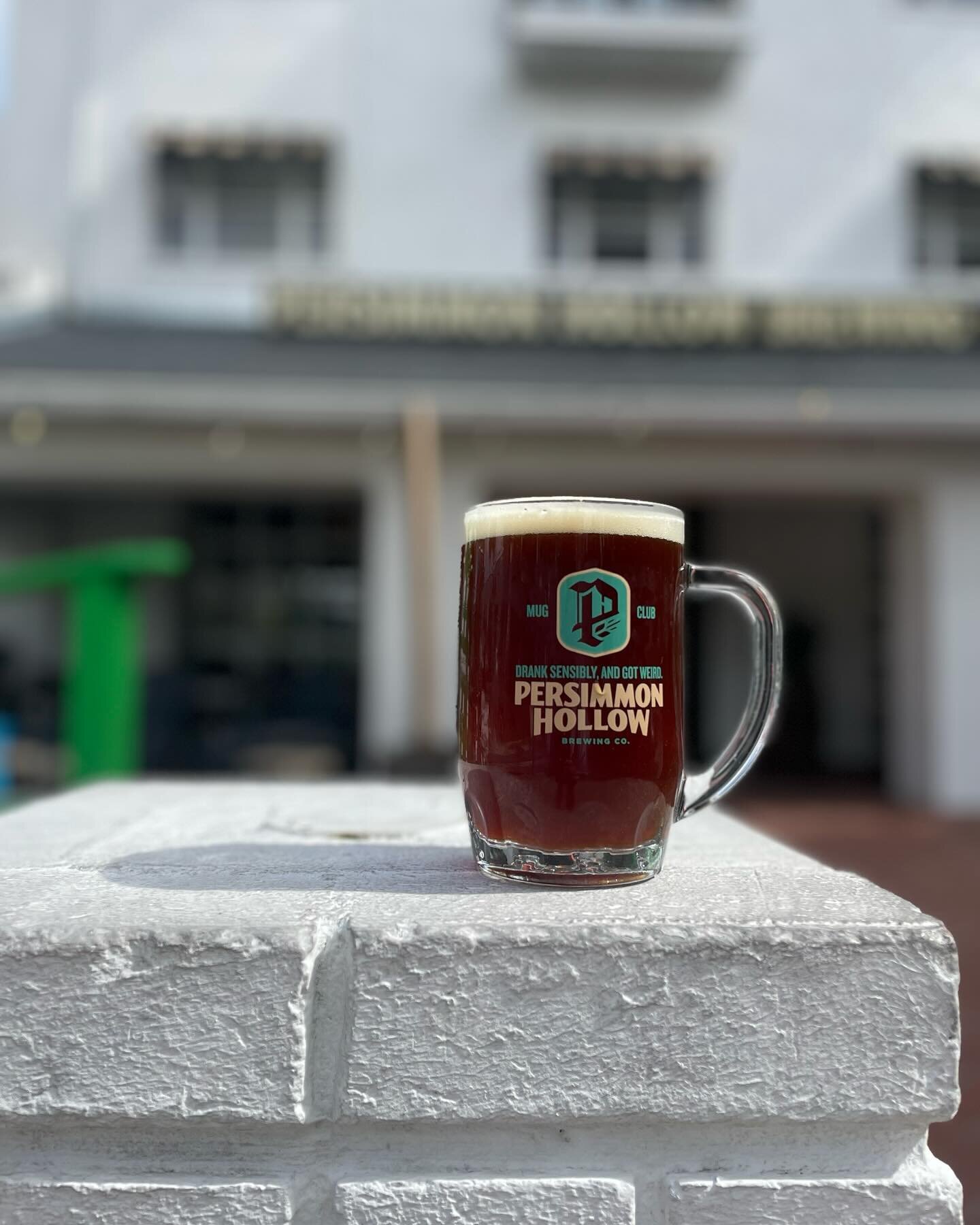 It&rsquo;s Mug Club Monday y&rsquo;all! 

Tom Hale Rye Ale (6.5%)

Aromas of caramel and toffee with a little toast. Flavors of sweet malt and caramel with a toasted and slightly nutty/spicy finish! 

Available for Mug Club Members today, and everyon