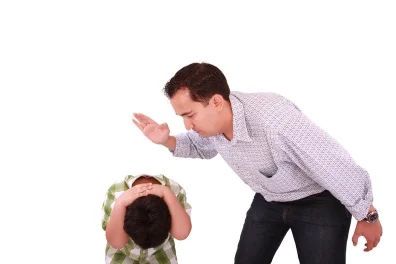 cutcaster-901333971-Dad-scolding-his-son-father-with-son-isolated-on-white-small.jpg