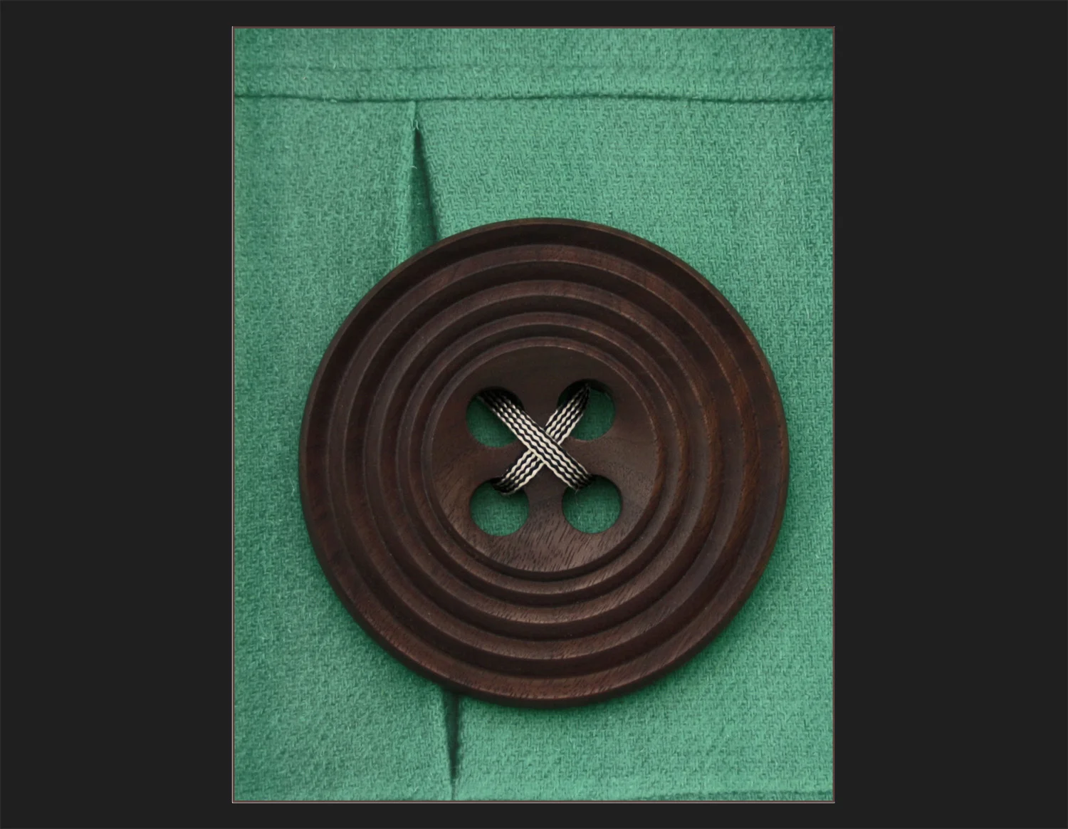 Walnut ridge button
