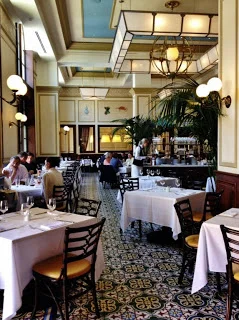 yum-du-jour-los-angeles-bouchon-interior+(Copy).JPG