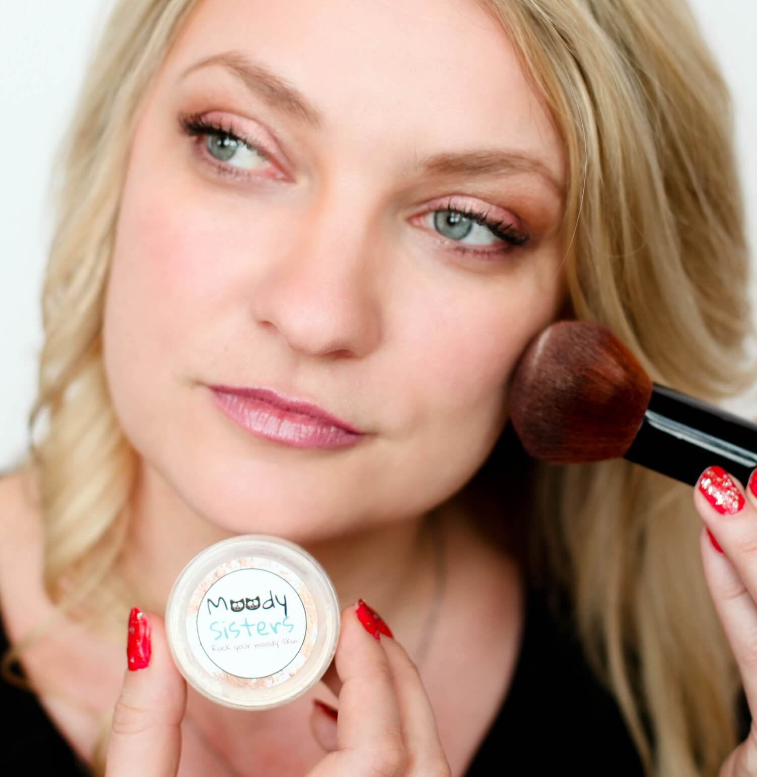 Moody Sisters Setting Powder