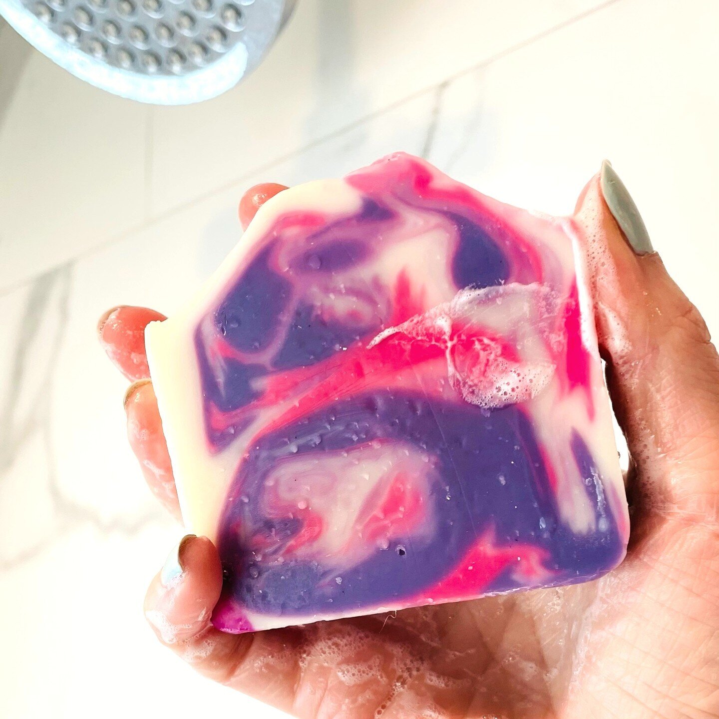 Do you want to be more eco-friendly?⁠
.⁠
Soap bars are an easy addition to your household. ⁠
.⁠
Soap Bars use less water to make, are plastic free and last longer than a liquid soap!⁠
.⁠
They are handmade and naturally derived, no dyes and heavy perf