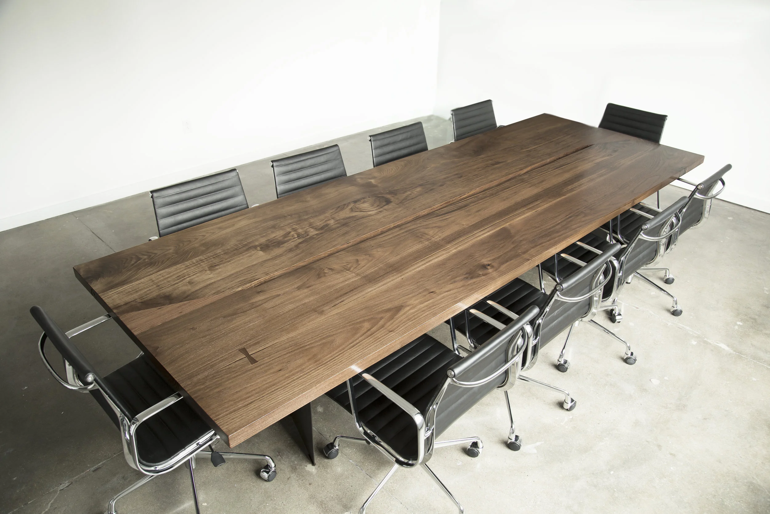 Walnut_conference_table_for_card_1.jpg