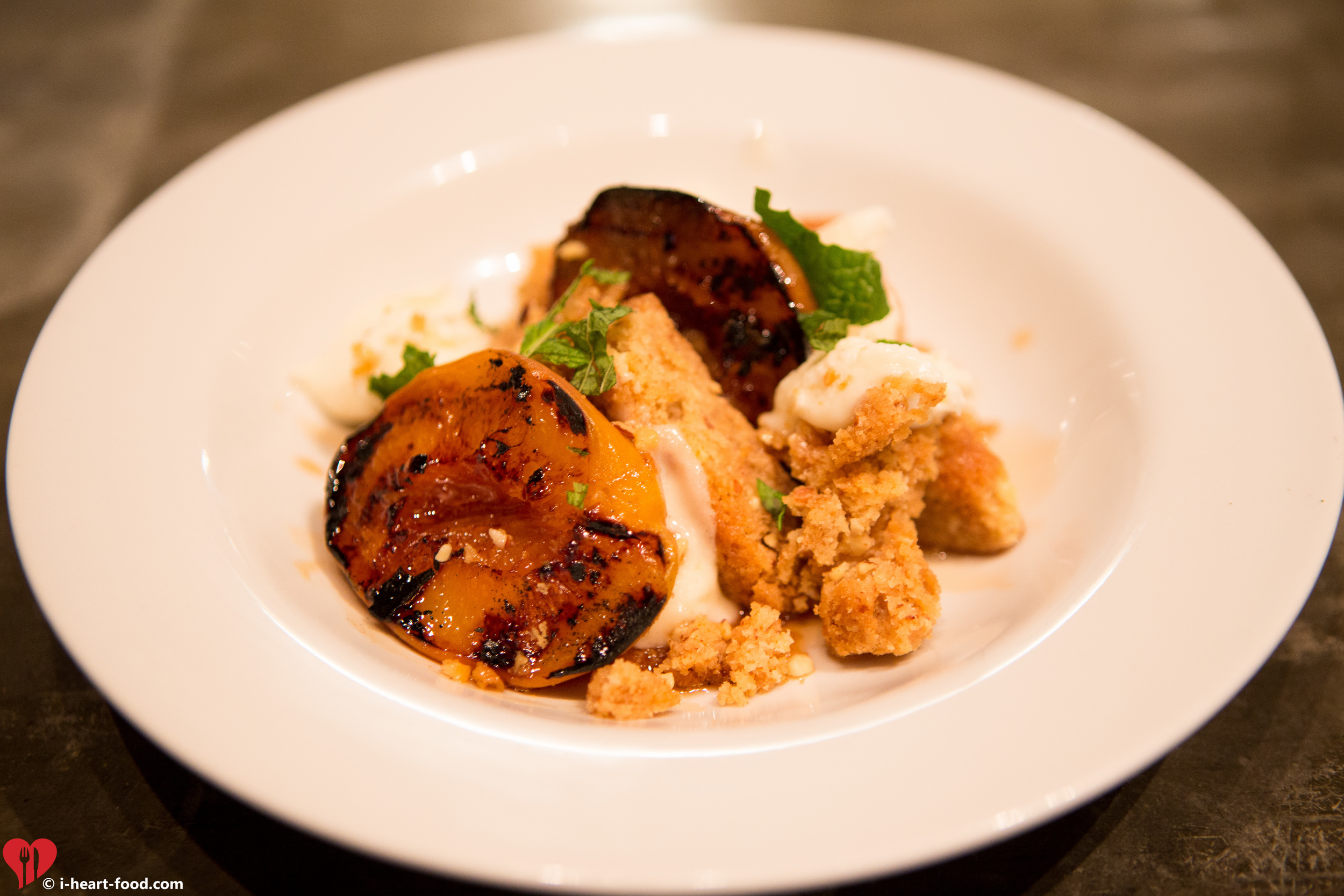 Charred peaches, almond shortbread, cream and mint