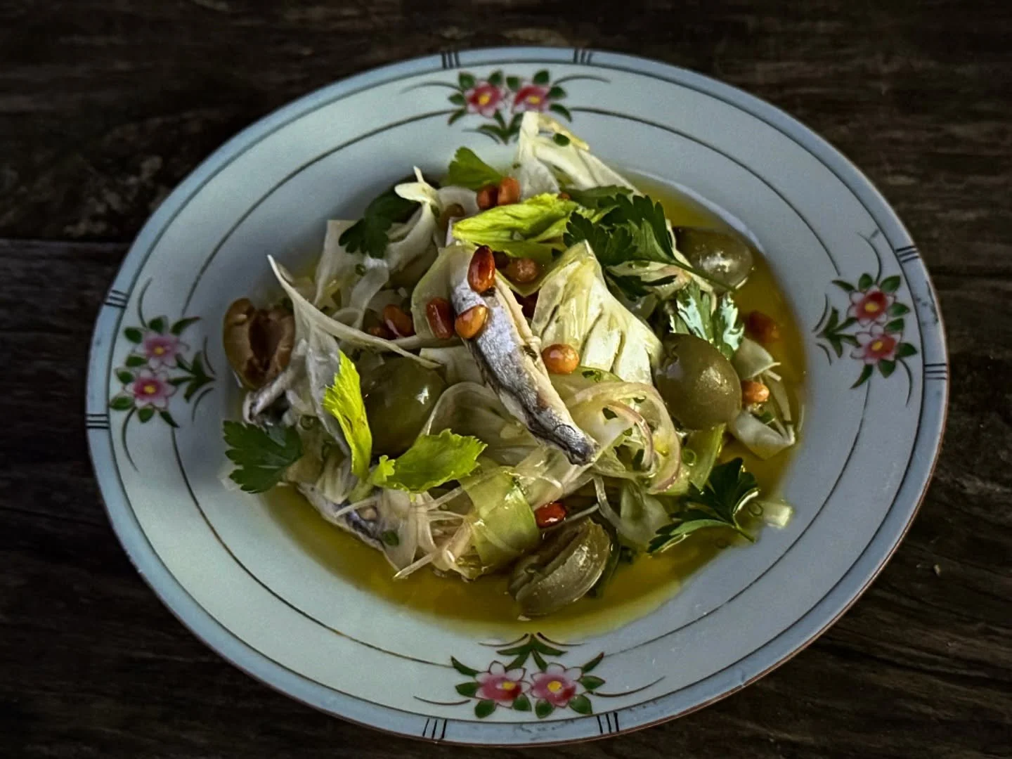 Had to give a shoutout to this plate of Cured Anchovies dressed with olive, fennel, pine nuts at @lovesongva. Loved this so much. 

#lovesongva #anchovies #fennel #olives #pinenuts #virginiabeach #restaurant