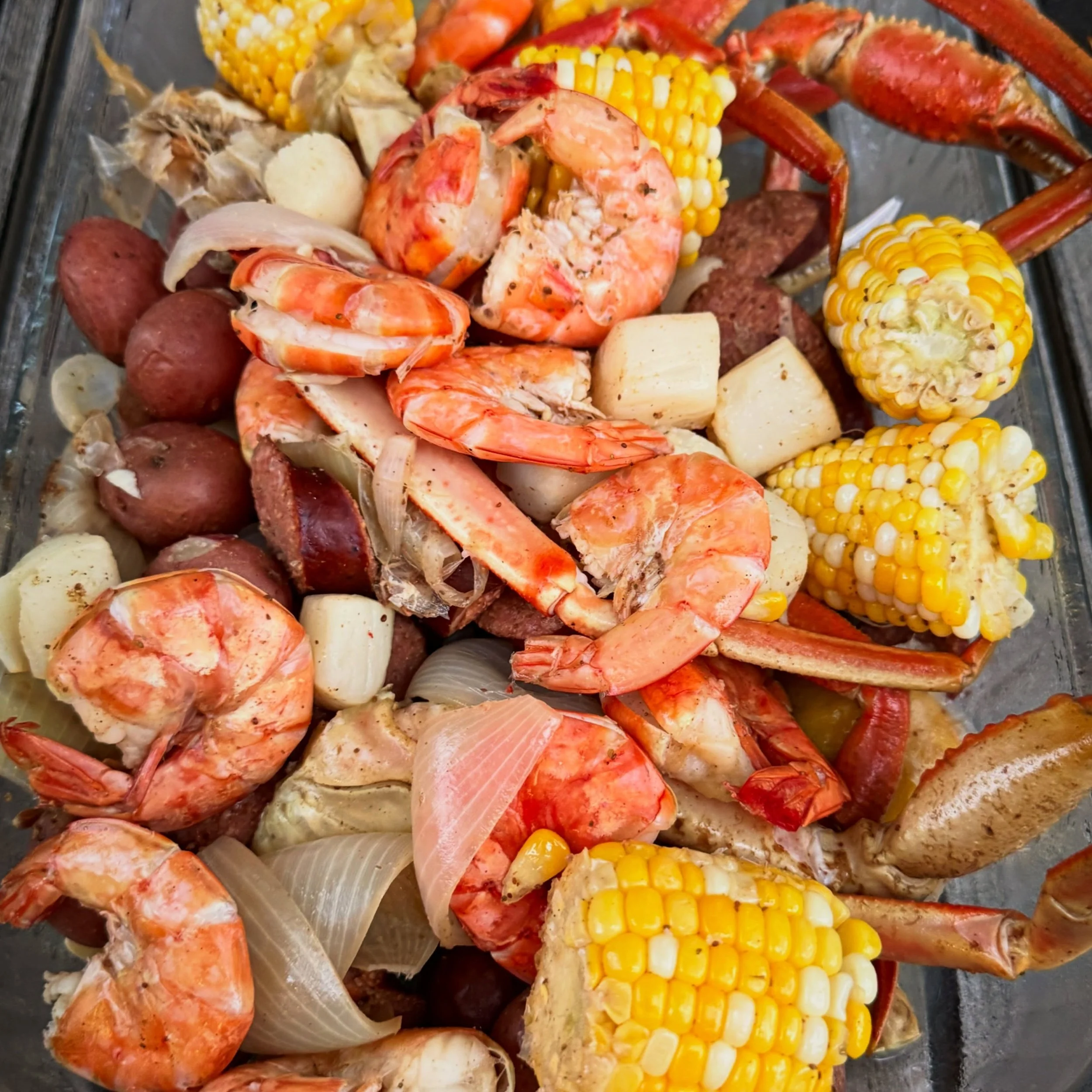 Quick seafood boil at home.