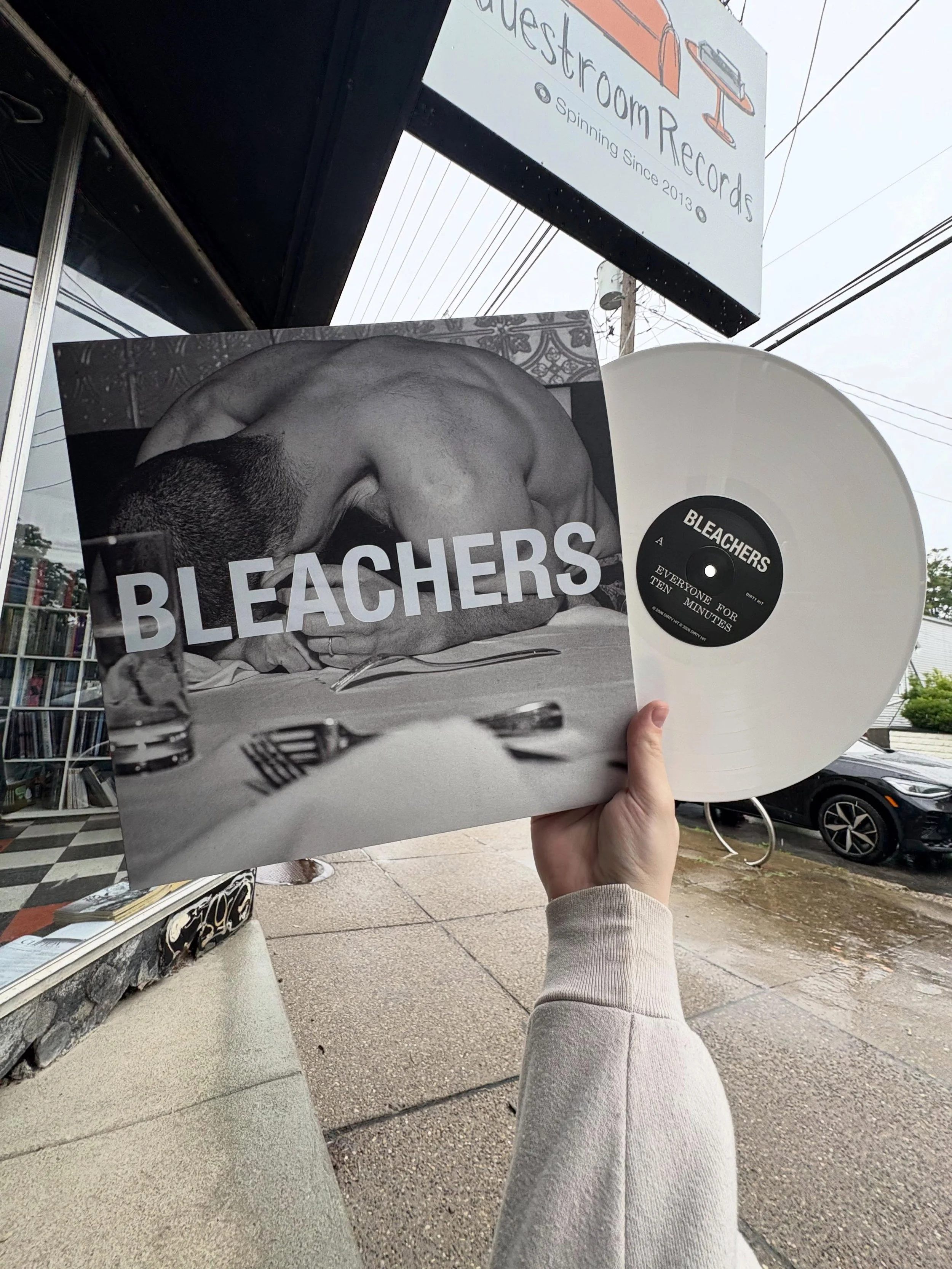 Happy New Release Friday! ☔️🎶💿

The rain may be pouring outside, but inside the shop it&rsquo;s nothing but heaters 🔥 Fresh releases from Ed O&rsquo;Brien, Bleachers, DIIV, and Amyl &amp; The Sniffers just hit the bins ✨ alongside killer reissues 