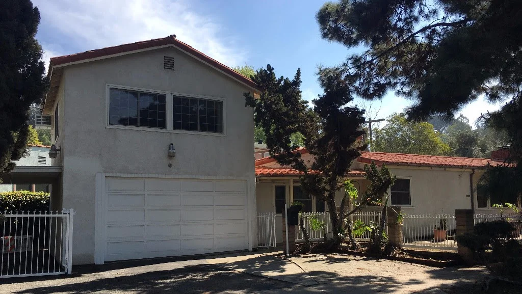2270SilverLakeBlvd1.jpg