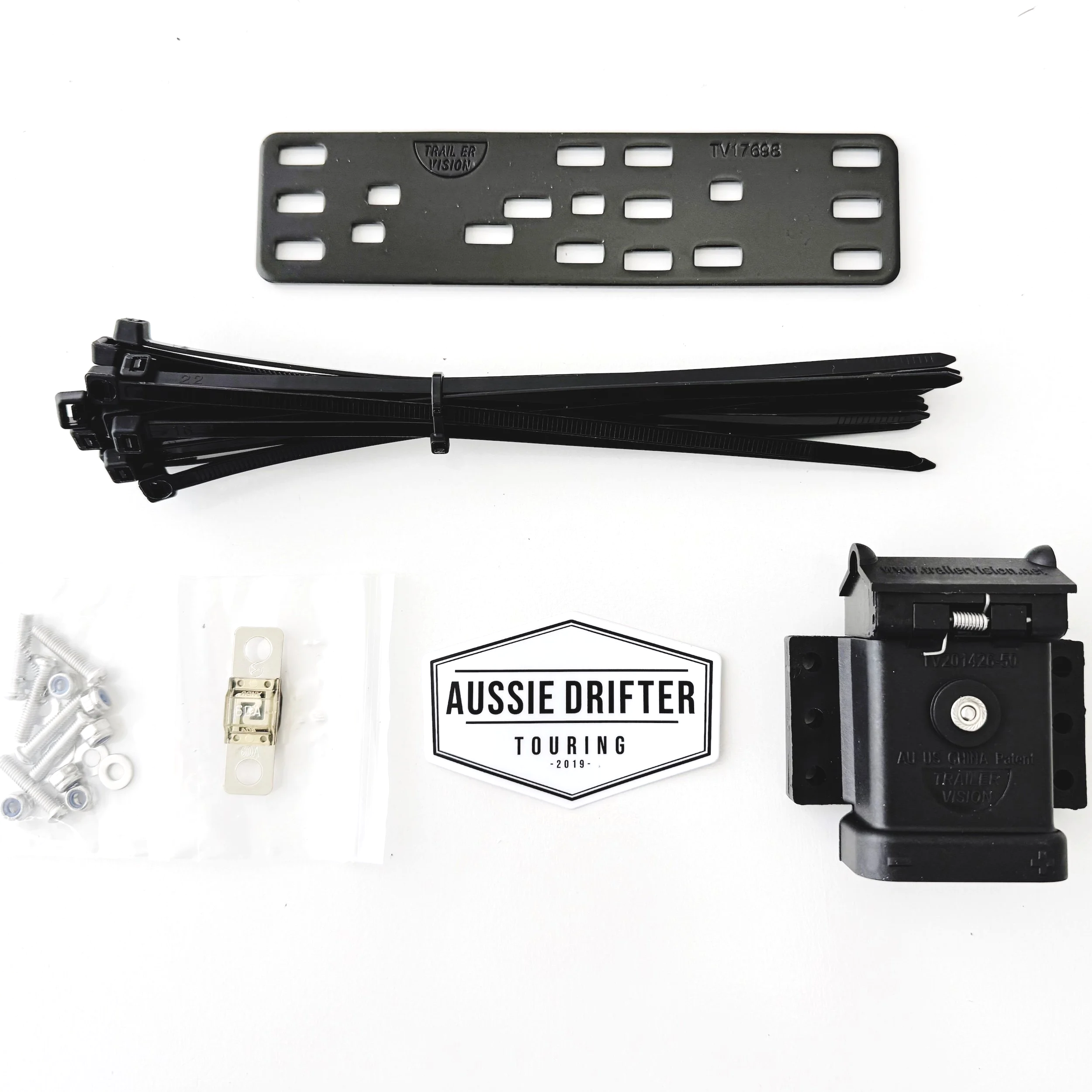 Standard Anderson accessories pack with mounting bracket and waterproof cover