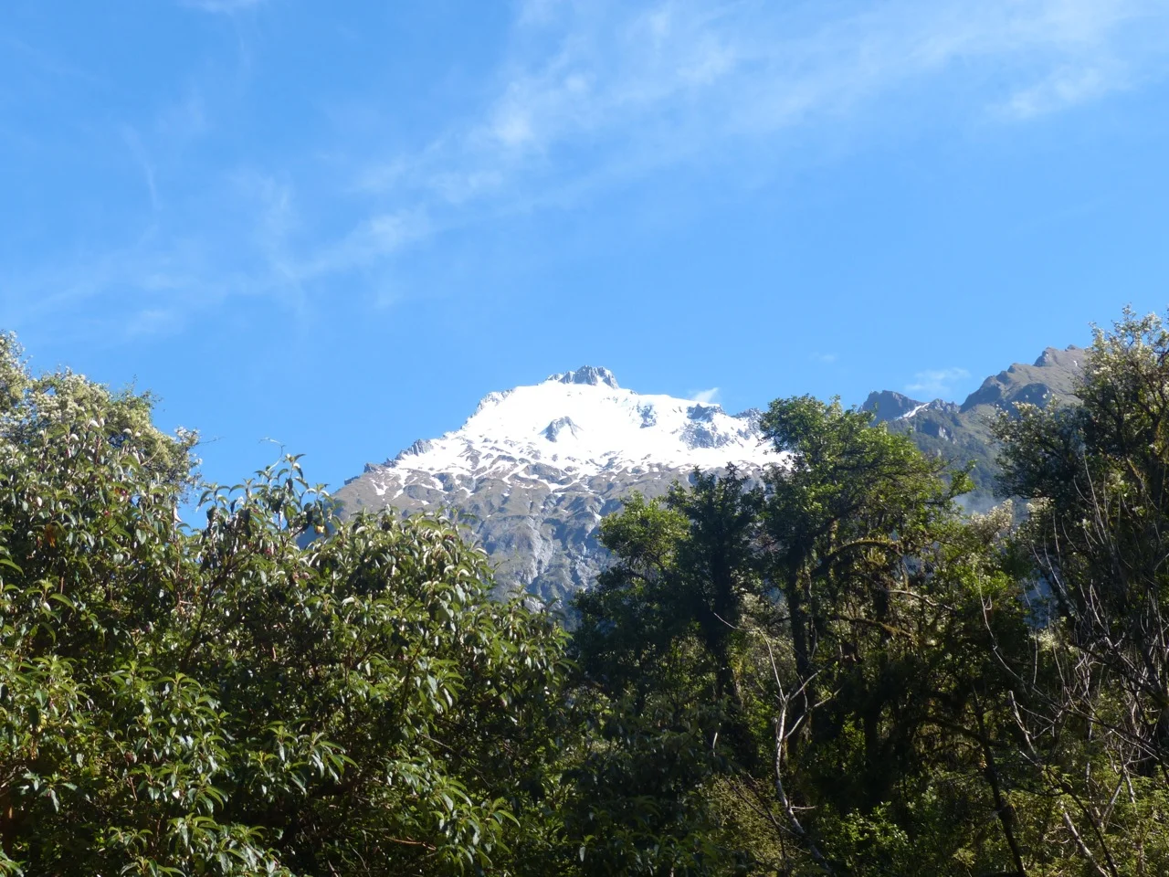 Morning view from the road to Haast Pass