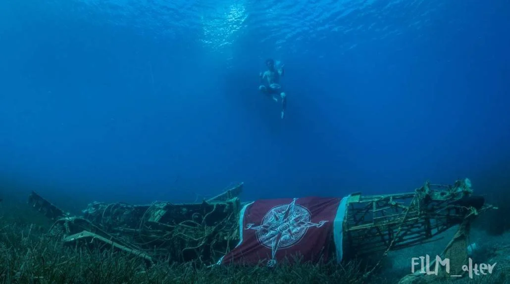 james underwater.jpg