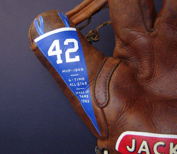 Jackie-Robinson-Painted-Baseball-Glove03.jpg