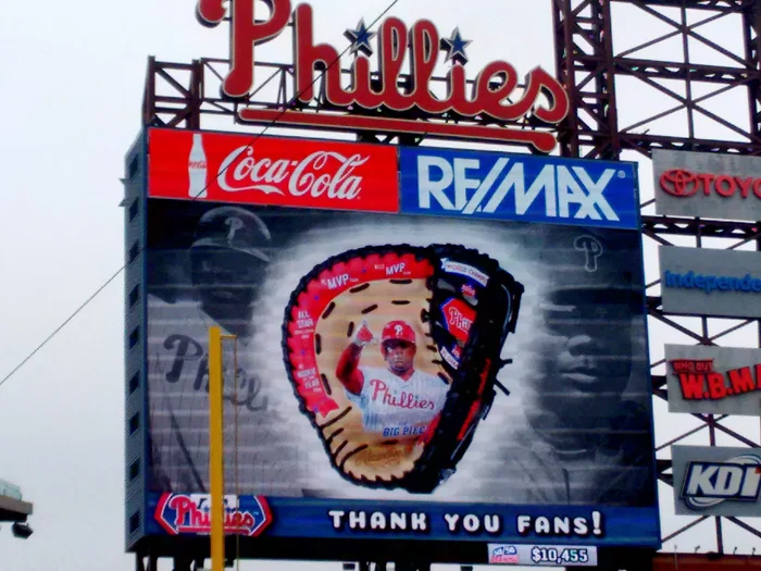 glove-on-scoreboard-700x.jpg