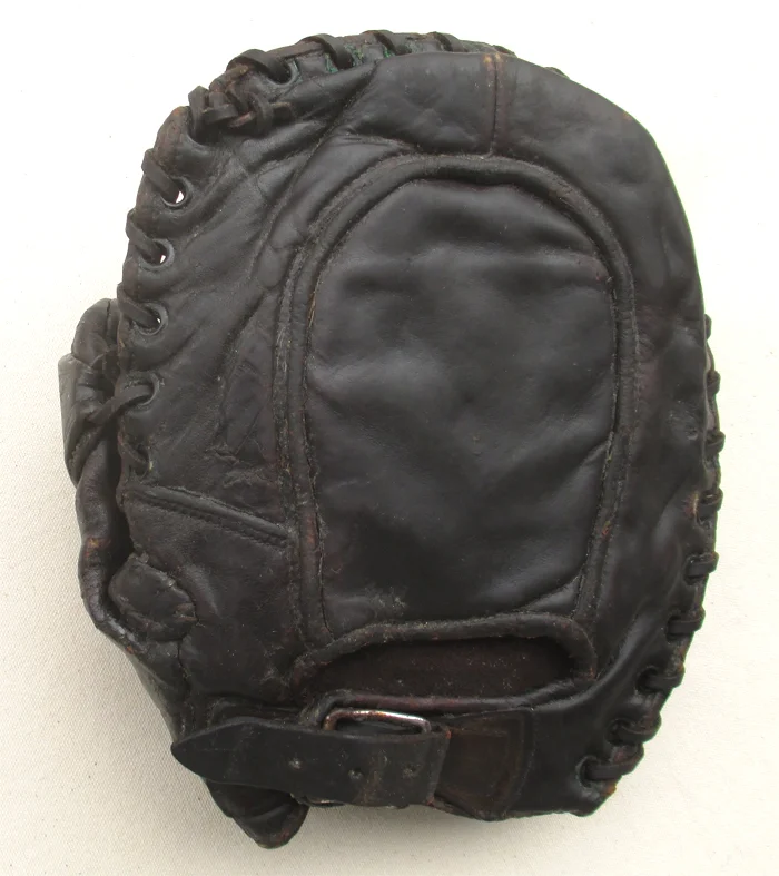 sean-kane-lou-gehrig-baseball-glove-sports-art-buckle-back-mitt.jpg