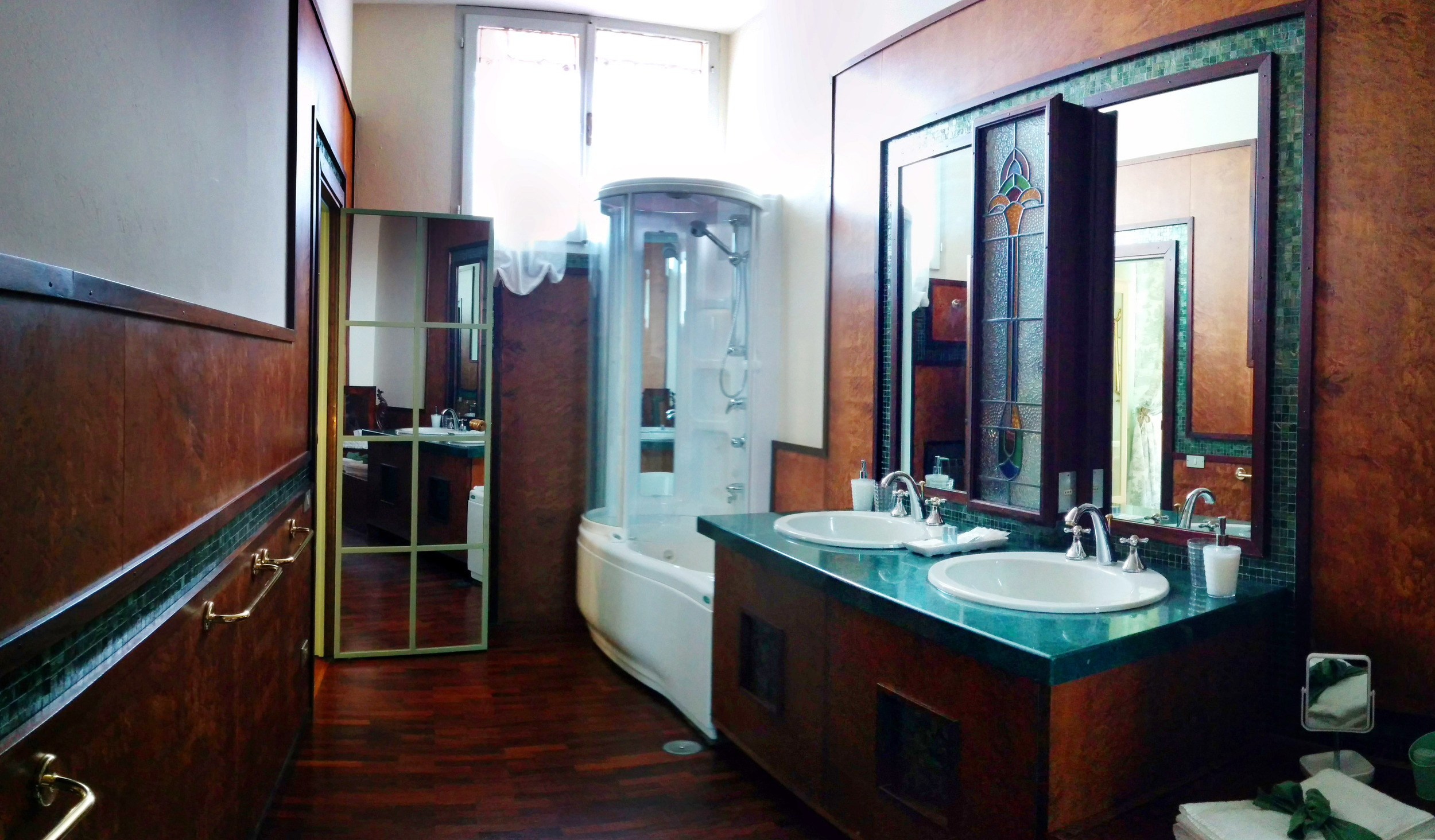 lord-byron-bagno-1.jpg