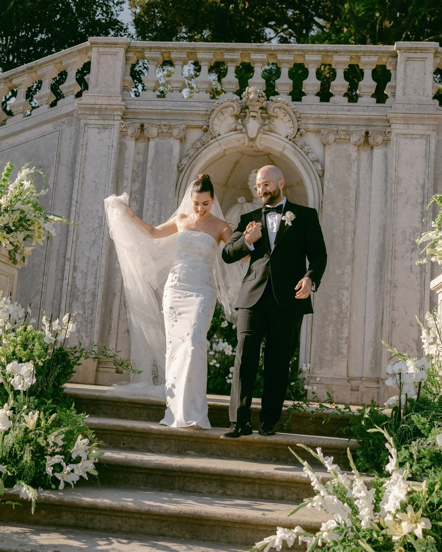 From morning light to midnight celebration, this multicultural wedding at @vandelli.pt in Lisbon was a study in joy.

There&rsquo;s nothing quite like telling the full story, over an entire weekend - and these are so often my absolute favorite, the o