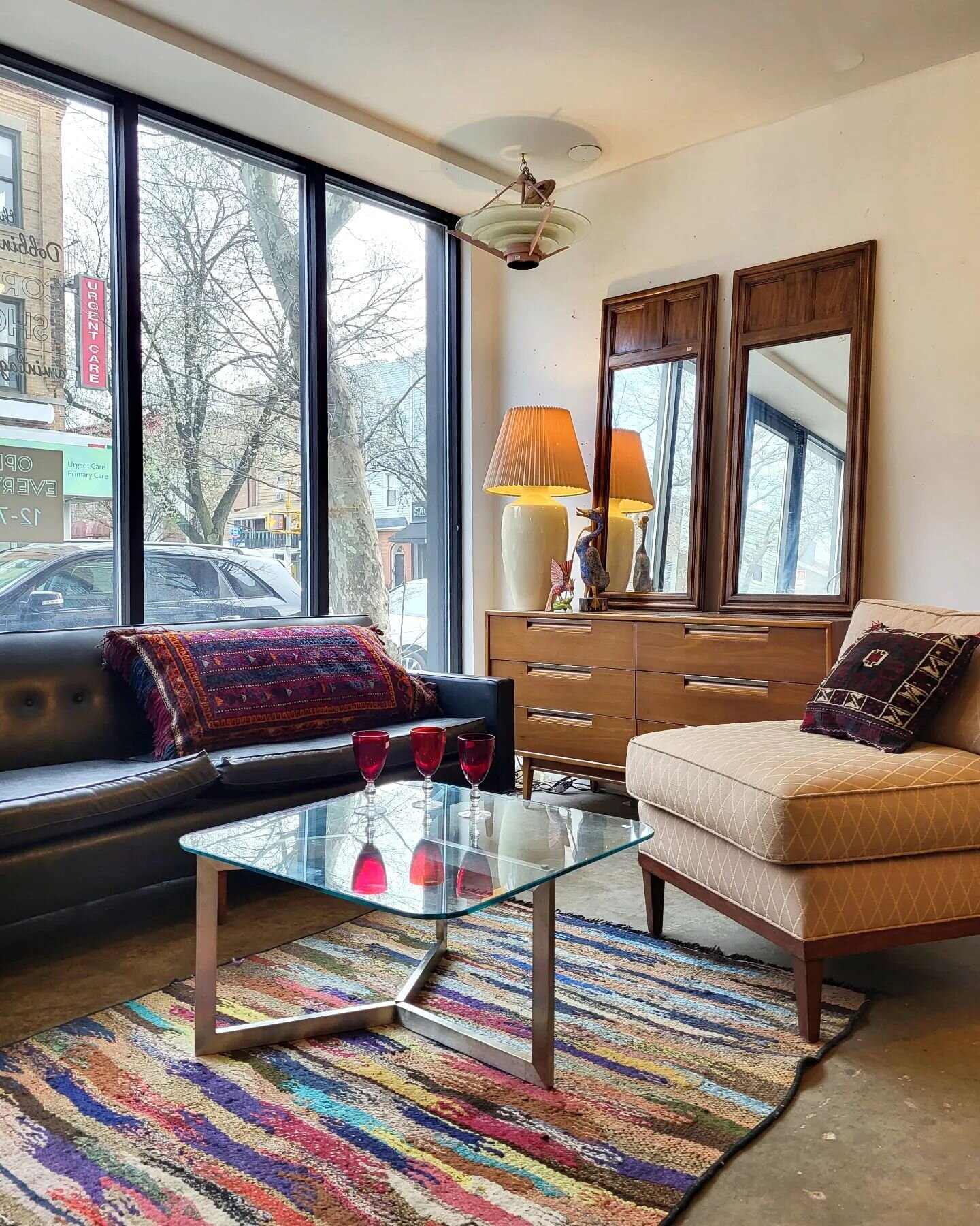 Mondays are for Midcentury 🤎

Black vinyl sofa: SOLD
(32&quot;h &times; 89&quot;w &times; 29&quot;d)

Six drawer lowboy (mirrors not included): SOLD
(30&quot;h &times; 56&quot;w &times; 18.5&quot;d)

Lattice slipper chairs: SOLD
(32&quot;h &times; 2