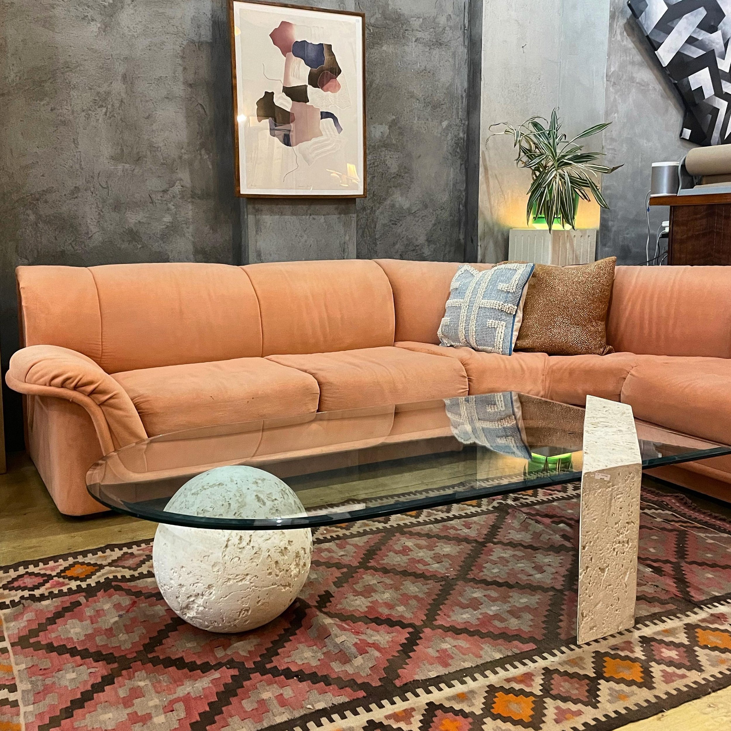 Who needs this concrete plaster and glass coffee table? 💪

Pink velvet sectional: $950
112&rdquo;l x 36&rdquo;d x 30&rdquo;t

Epic coffee table: $650
62&rdquo;l x 38&rdquo;w x 14&rdquo;t

Light up plater pedestal: $165

Kilim rug: $325

#vintage #ve