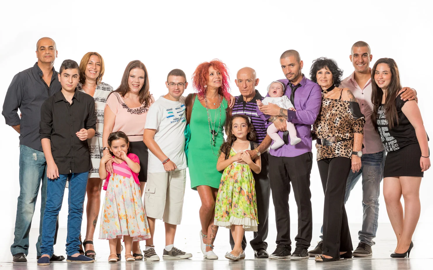 אז כמה הייתם מוכנים לשלם כדי לצלם את כל המשפחה בסטודיו?