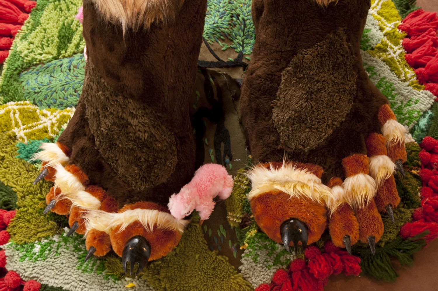Ladies Sasquatch - detail