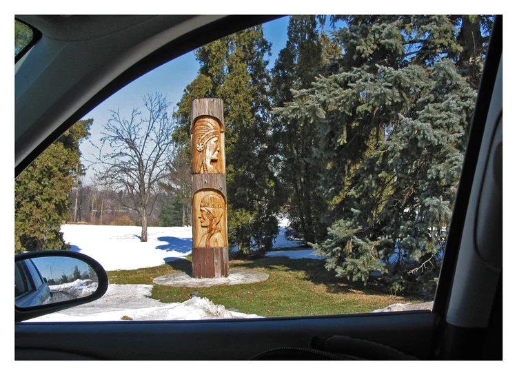 Mississauga, Ontario, Golf Club grounds, totem pole
