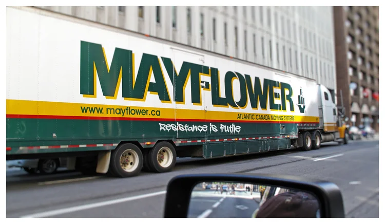 Graffito, Ottawa, Street Scene, Mayflower postcard
