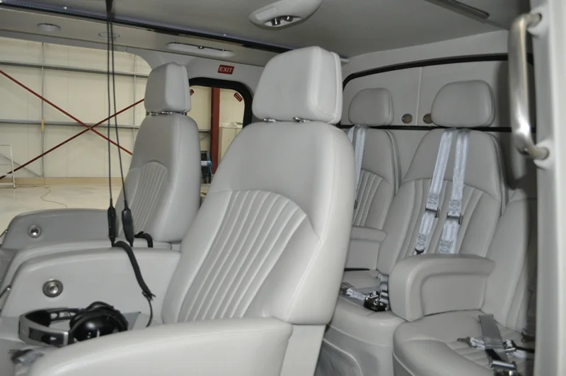 2007 AW-139 Interior 3.JPG