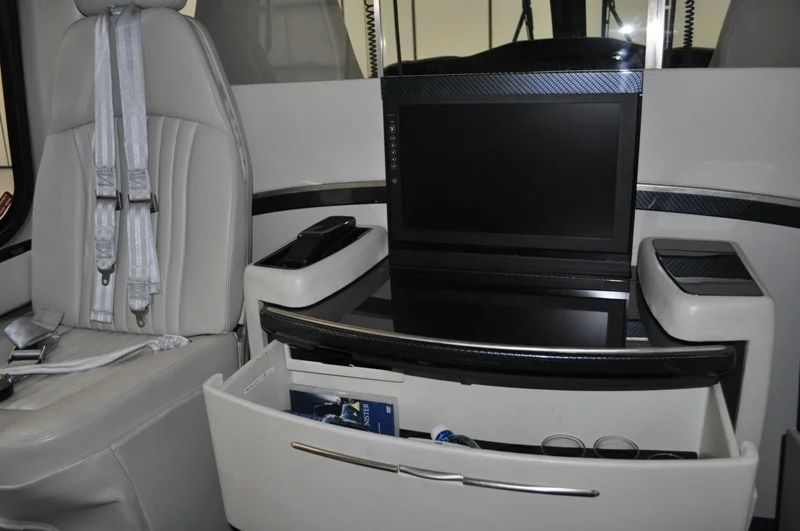 2007 AW-139 Interior 2.JPG