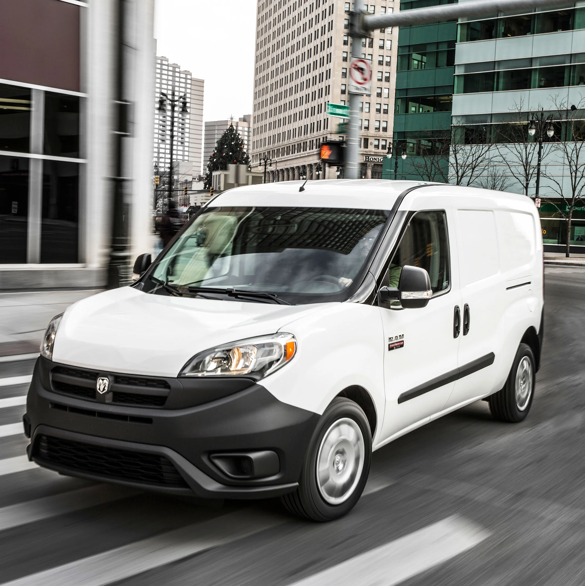 Saskatoon_Fleet&Commercial_Promaster_2.png