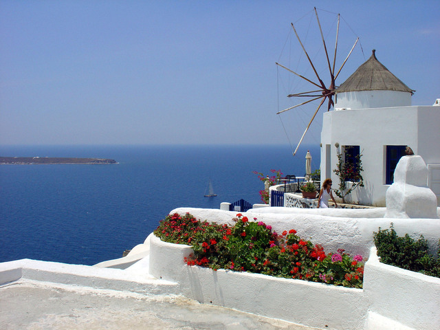 santorini-06-1570666-640x480.jpg