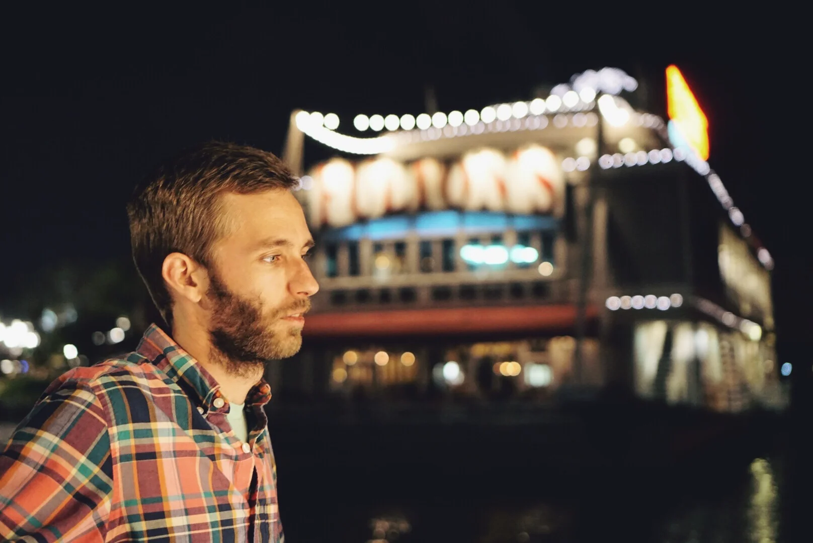 "Hudson's Crab House" ft. Taylor Smythe Disney Springs || Orlando, Florida || November 2015 || Sony A6000