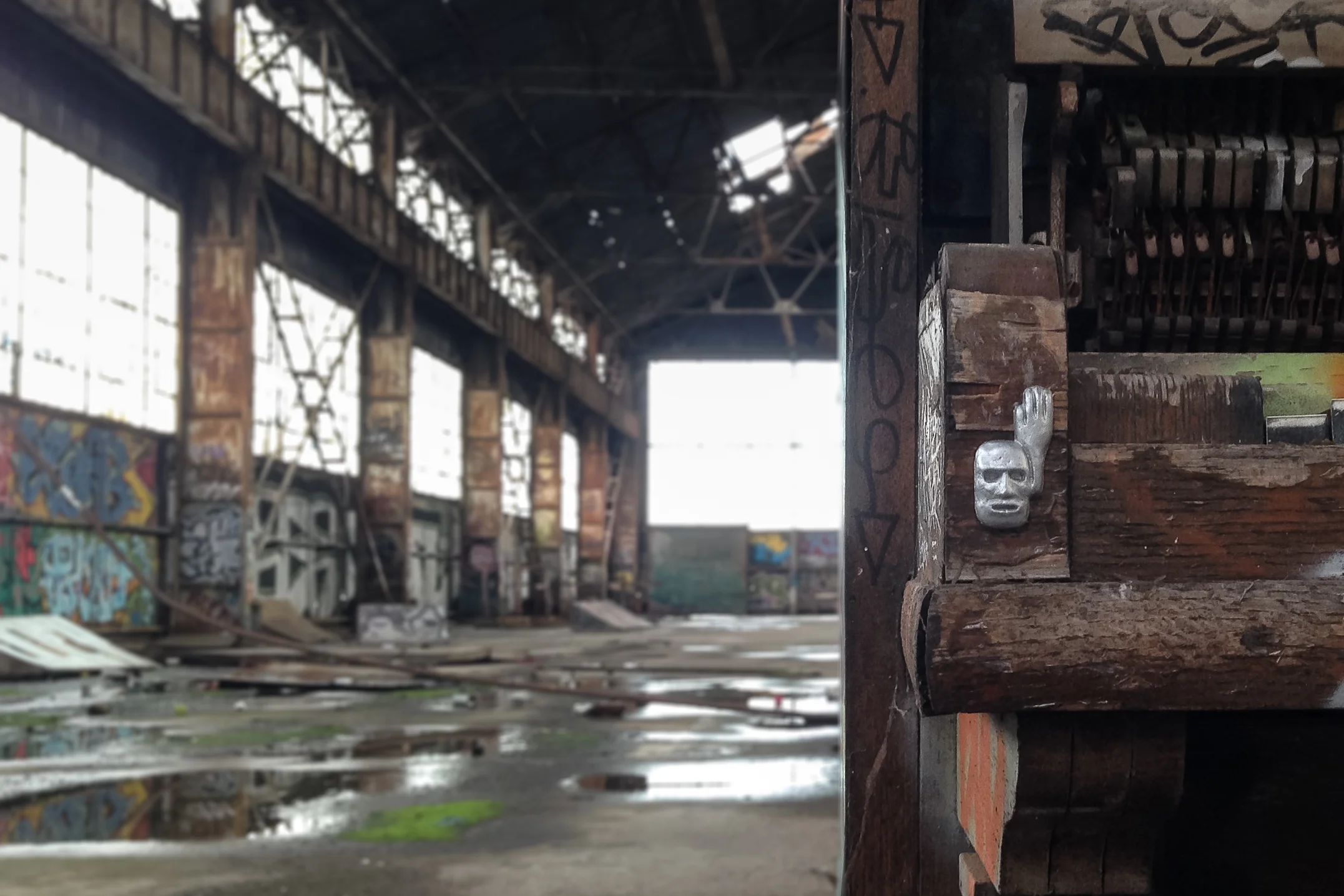 byeguy-huge-abandoned-warehouse.jpg