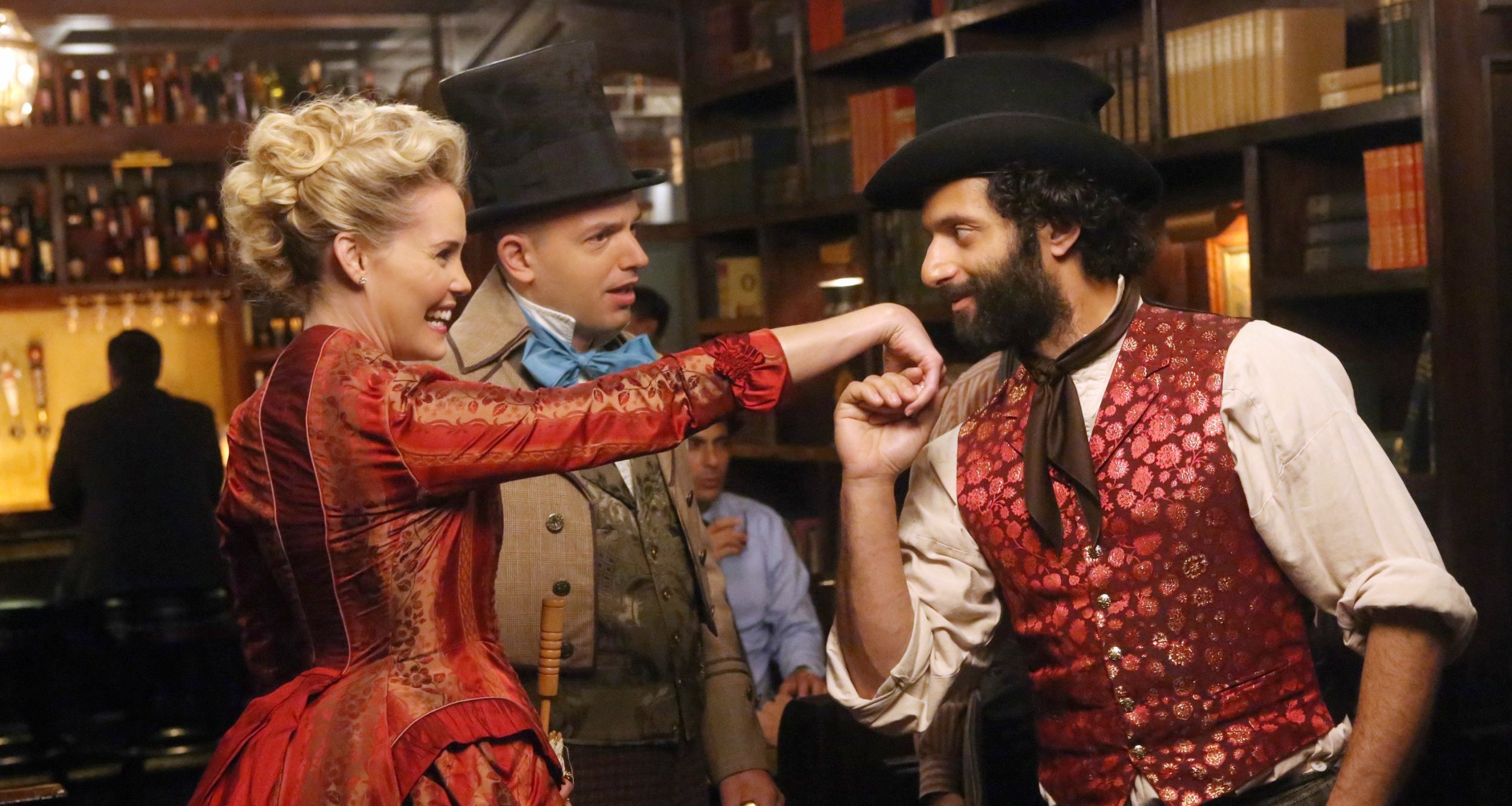 The-League-S7E2-e1442524370341.jpg