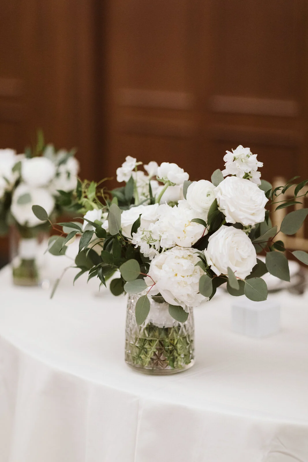 Rebecca Luke Wedding Flowers At Kimpton Allegro Hotel