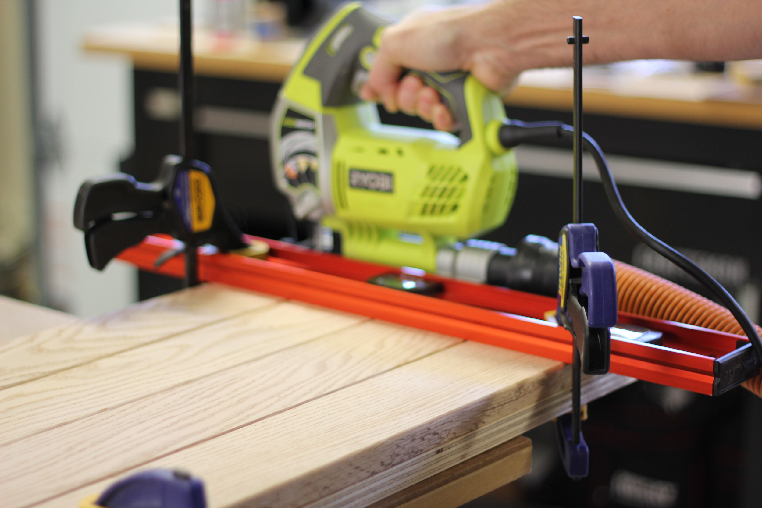 {RYOBI JIGSAW MAKES A PERFECT CUT}